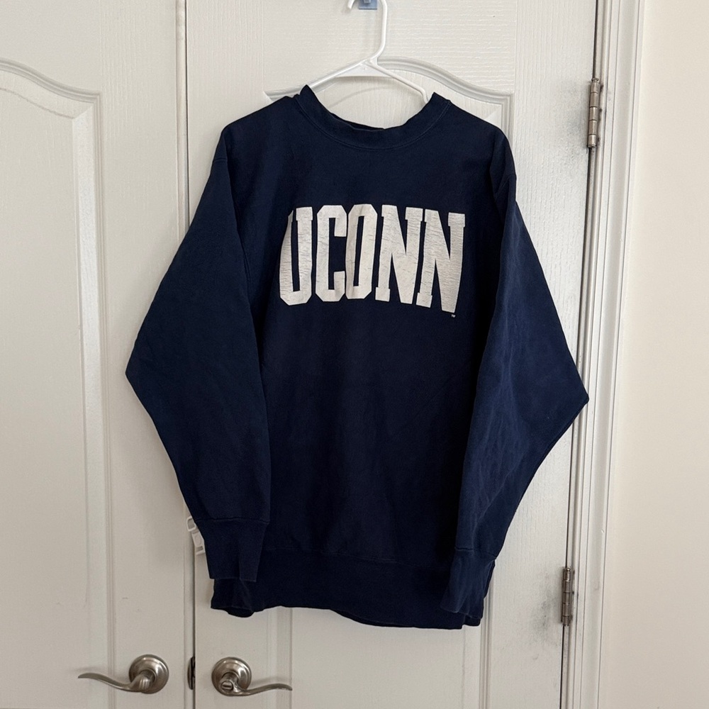 Vintage Classic UCONN Navy Sweatshirt